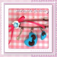 BROCHE PASTELITO AZUL